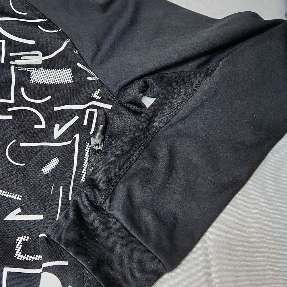 Tech Zip-up Sweater - Picture 6 of 12